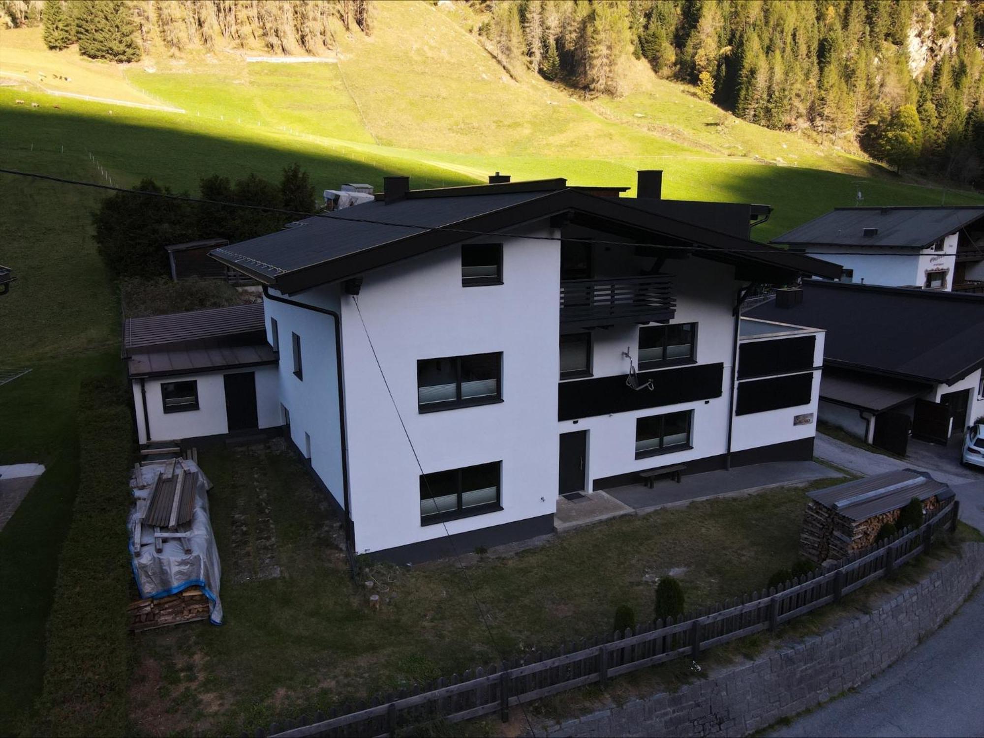Alpenliebe Pitztal Apartment Санкт Леонард им Пицтал Екстериор снимка